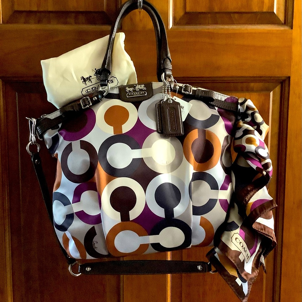 Coach Op Art Lindsey Lg bag & Scarf NWT #18599 Both Never Used! Perfect!